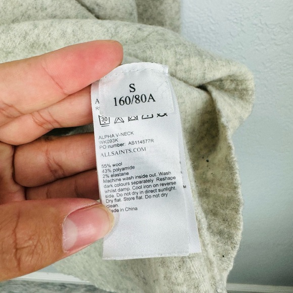 All Saints Alpha V-Neck Wool Blend Long Sleeve Pull-over Sweater Womens Size S - Picture 4 of 7